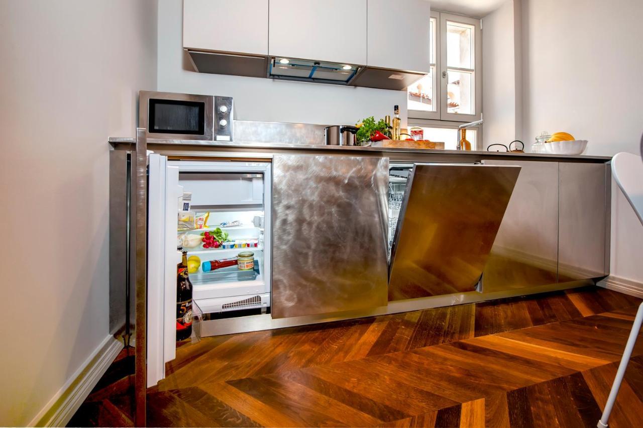 Campitelli Design Apartment Ровин Екстериор снимка